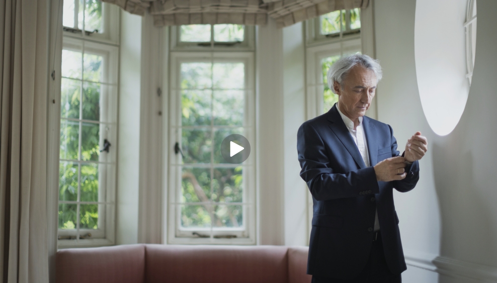 Bavouzet vignette video youtube 25 26 2 - Productions Internationales Albert Sarfati