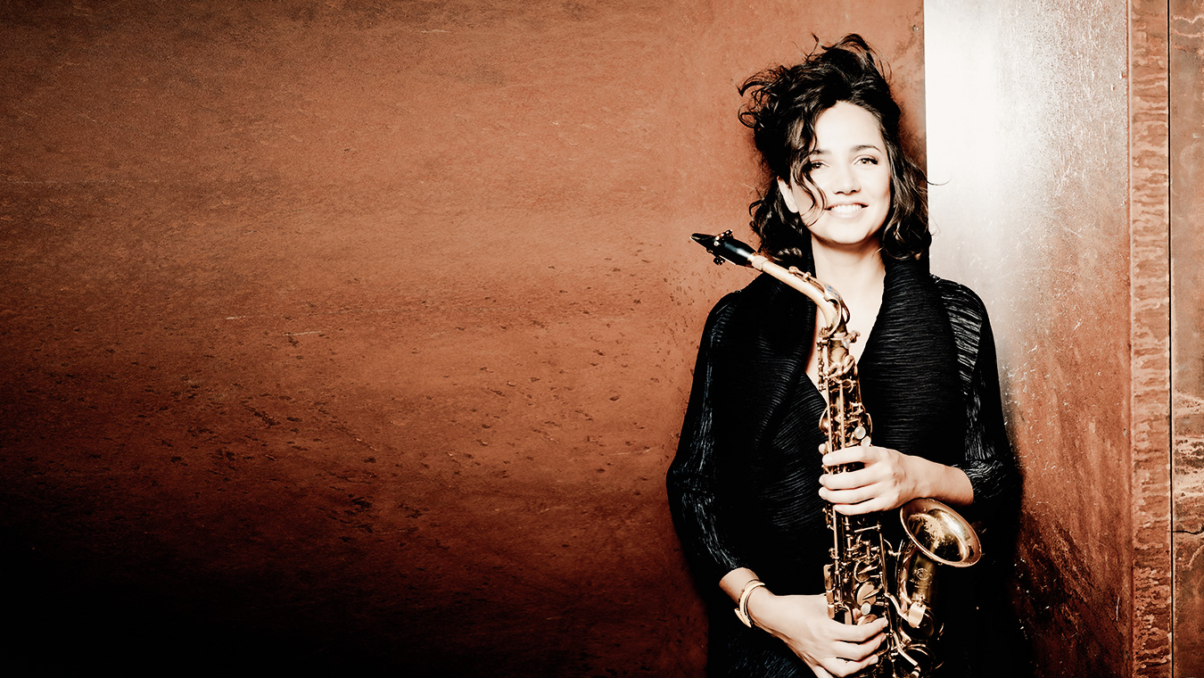 Asya Fateyeva 5 01 ASYA FATEYEVA carusel 2025 26 - Productions Internationales Albert Sarfati