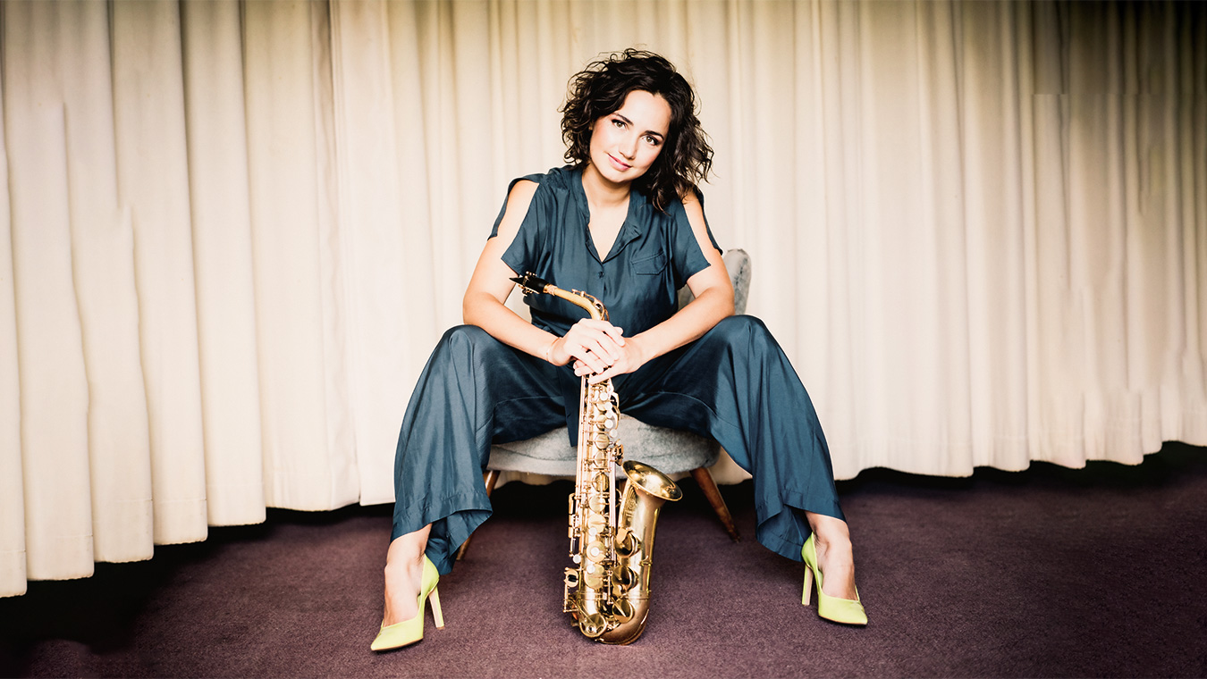 Asya Fateyeva 6 02 ASYA FATEYEVA carusel 2025 26 - Productions Internationales Albert Sarfati