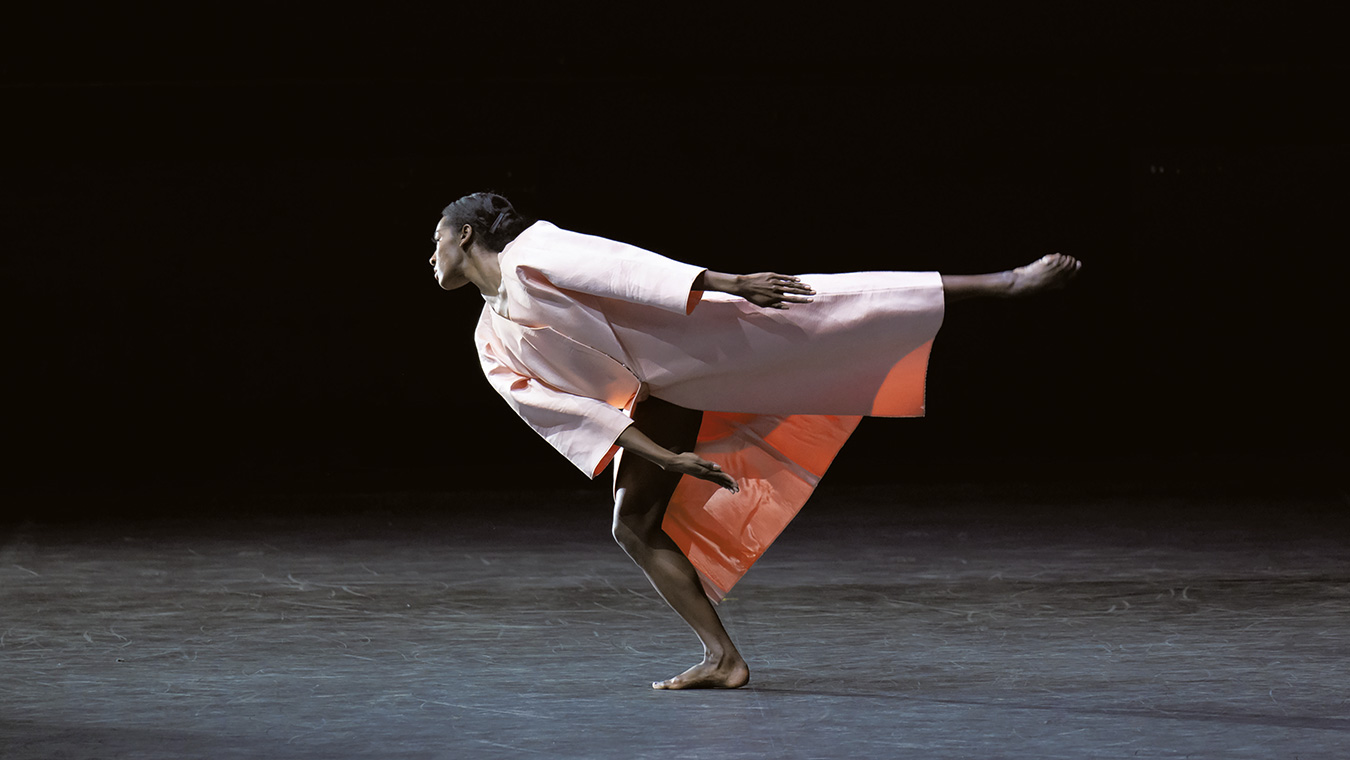 BalletOperaDeLyon 26 27 Transcendanses PIAS 06 - Productions Internationales Albert Sarfati