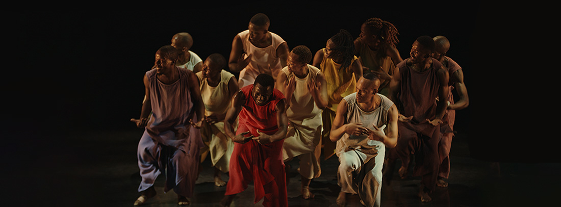 Bantu–Phot-Maxime-Dos_PIAS-photolarge Bantu Phot Maxime Dos PIAS photolarge - Productions Internationales Albert Sarfati